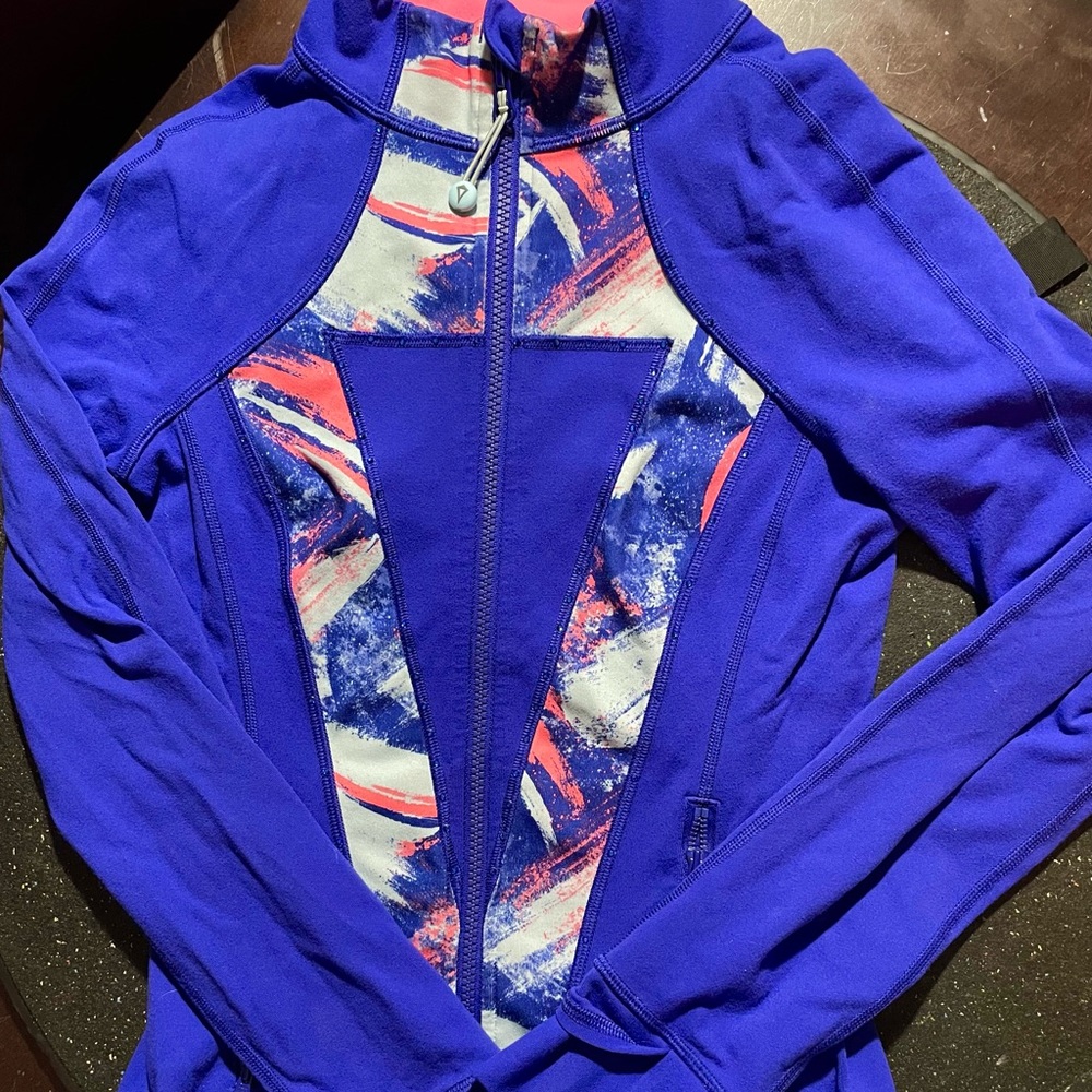Ivivva By Lululemon Girls size 14 jacket looks BRAND NEW